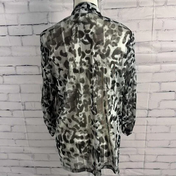 Chico’s EasyWear Animal Print Sheer Cardigan – Size 3 (XL/16-18) - Picture 2 of 7